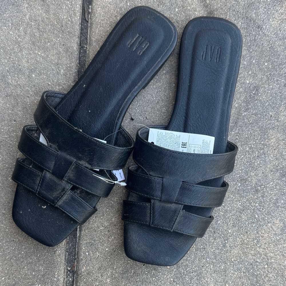 NWT GAP Black Woven Strap Slide Sandals